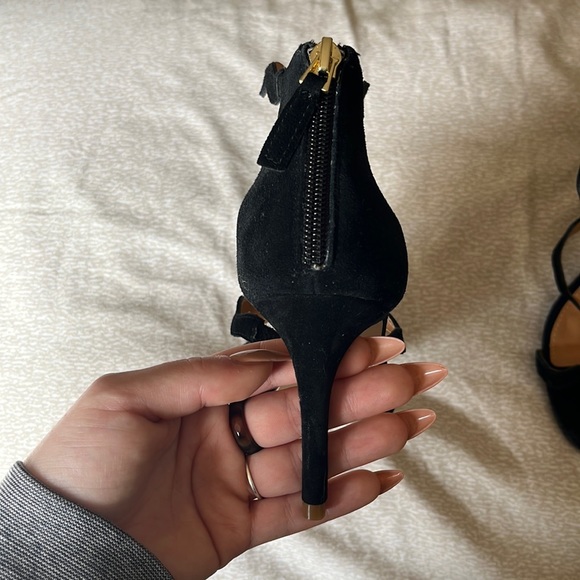 J Crew Scalloped Suede Heel - Picture 4 of 7